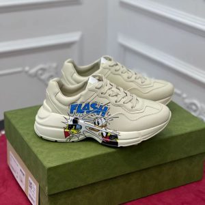 Gucc* SNEAKER